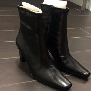 Brand New Worthington boots Sz 7B